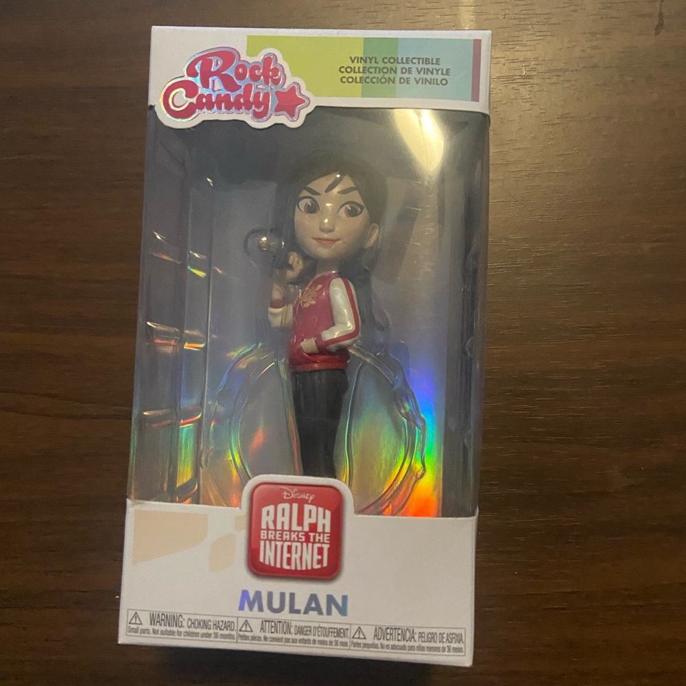 Disney Mulan Figure in Red and Black